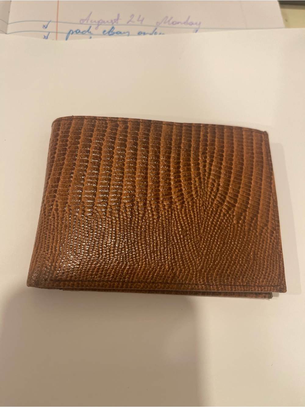 Brown Lizard Embossed Leather Bifold Wallet handcrafted - Picture 1 of 10